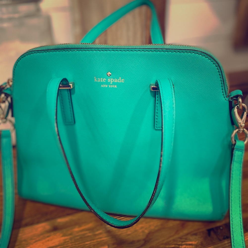 Authentic and Flawless Kate Spade Purse